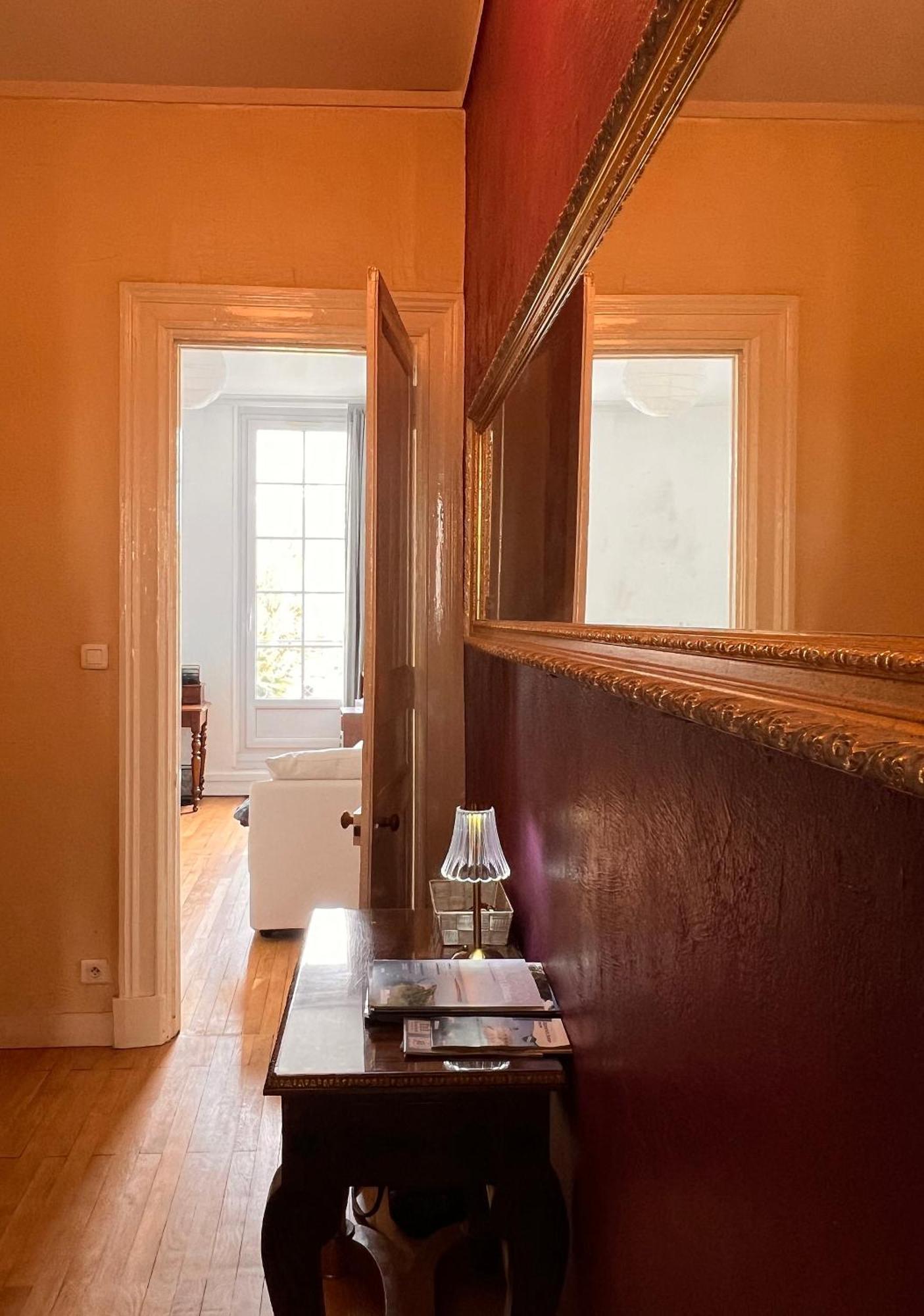 La Colbertine - Charming Apartment In Place Colbert Rochefort  Eksteriør billede