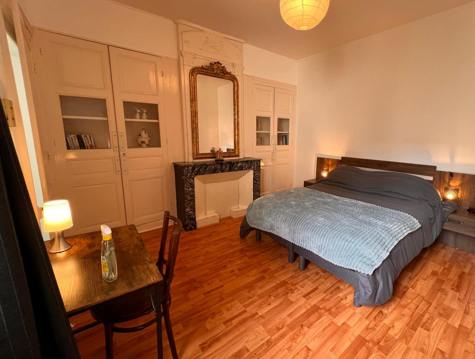 La Colbertine - Charming Apartment In Place Colbert Rochefort  Eksteriør billede